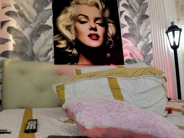viktoria-davis live cam on BongaCams