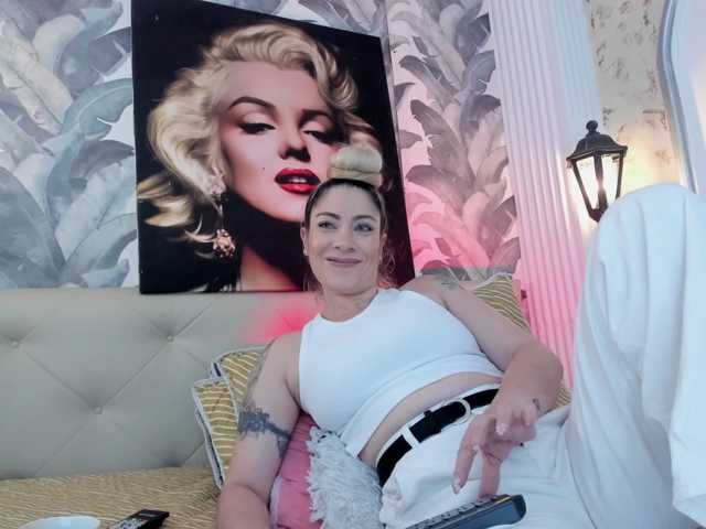 viktoria-davis live cam on BongaCams