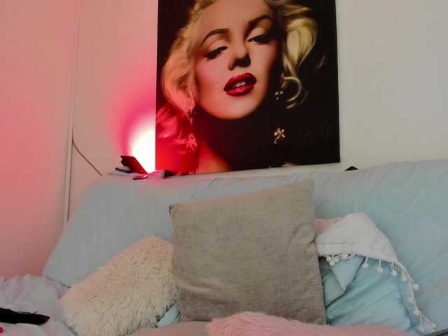 viktoria-davis live cam on BongaCams