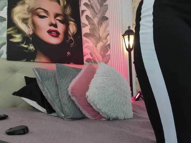 viktoria-davis live cam on BongaCams