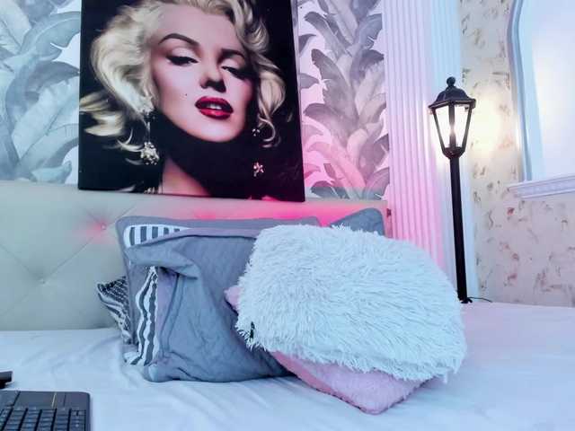 viktoria-davis live cam preview