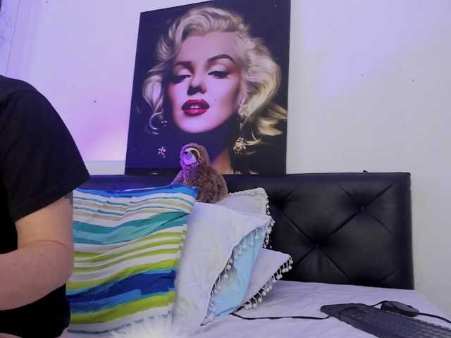 viktoria-davis live cam on BongaCams