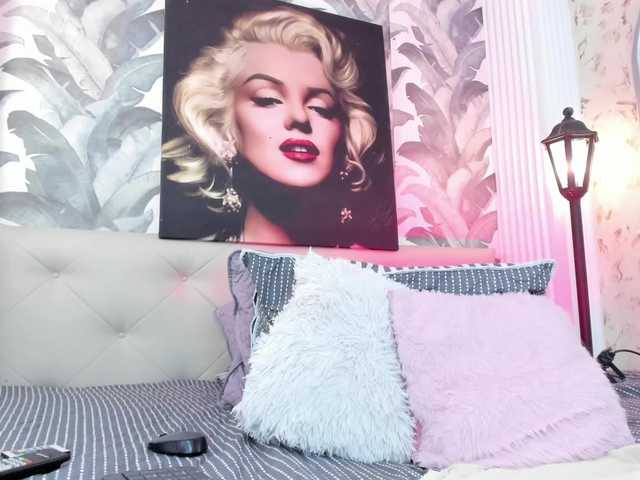 viktoria-davis live cam on BongaCams