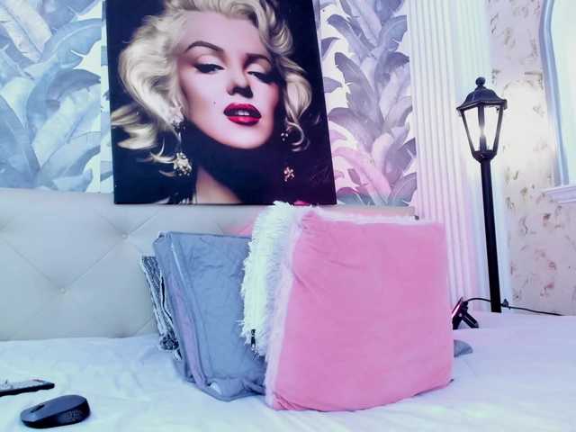 viktoria-davis live cam on BongaCams
