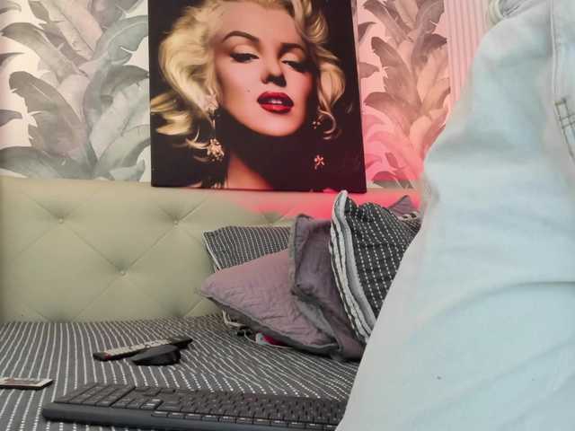 viktoria-davis live cam on BongaCams