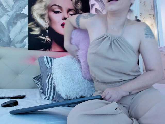 viktoria-davis live cam on BongaCams