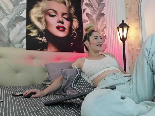 viktoria-davis live cam on BongaCams
