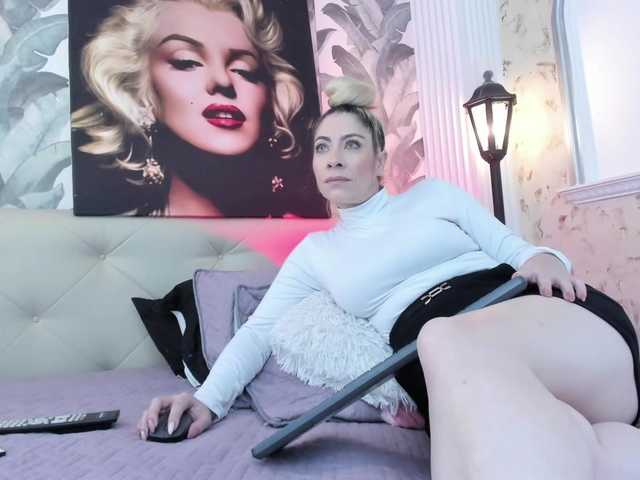 viktoria-davis live cam on BongaCams