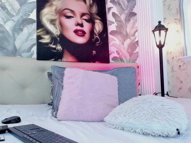 viktoria-davis live cam preview