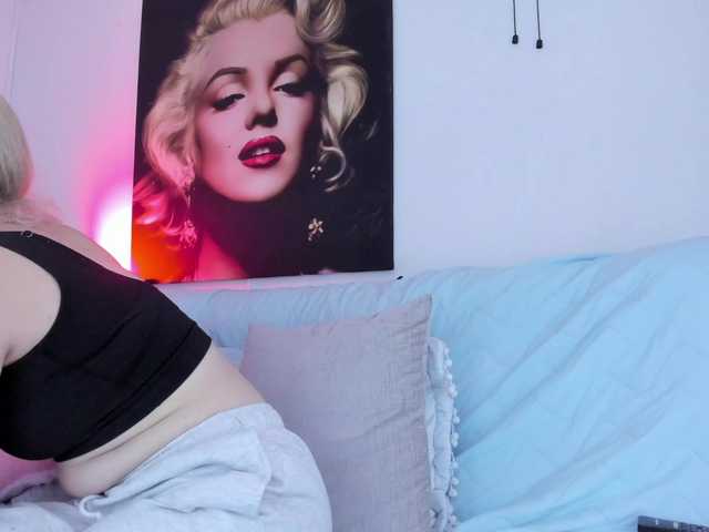 viktoria-davis live cam on BongaCams