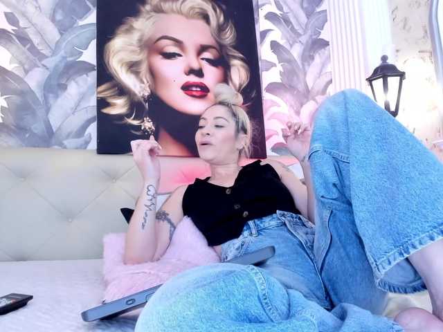 viktoria-davis Live-Cam auf BongaCams
