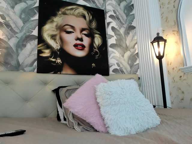 viktoria-davis live cam on BongaCams