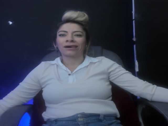 viktoria-davis