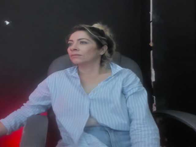 viktoria-davis