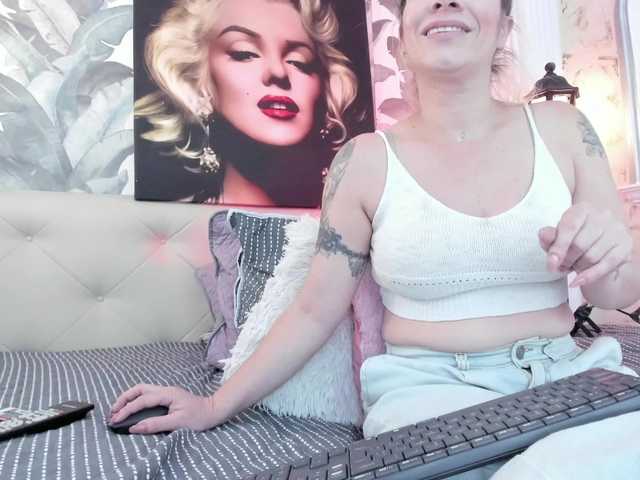 viktoria-davis live cam on BongaCams