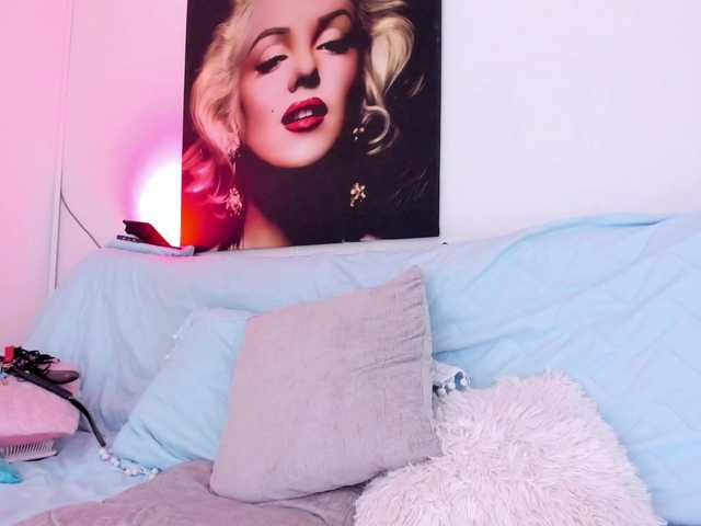 viktoria-davis live cam on BongaCams