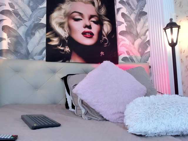 viktoria-davis live cam on BongaCams