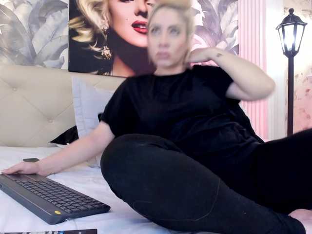 viktoria-davis live cam on BongaCams