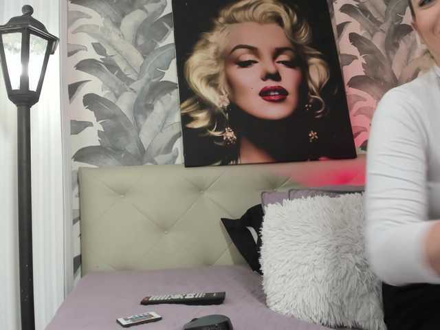 viktoria-davis live cam