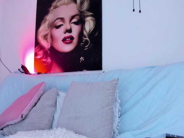 viktoria-davis live cam on BongaCams