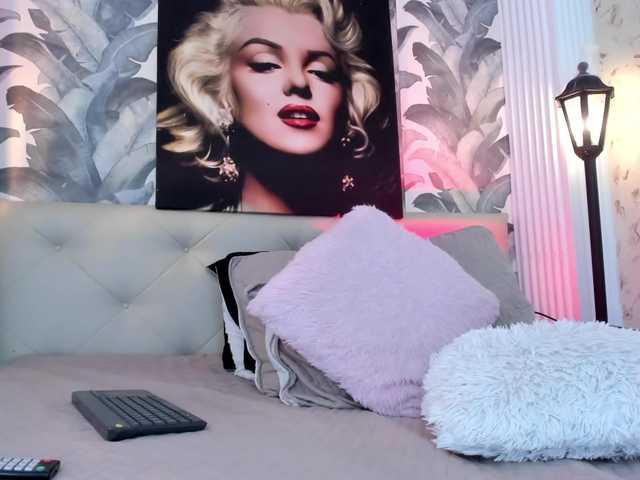 viktoria-davis live cam on BongaCams