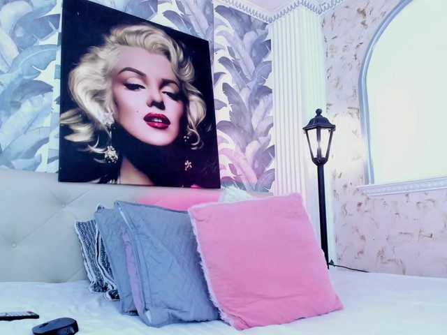viktoria-davis live cam on BongaCams