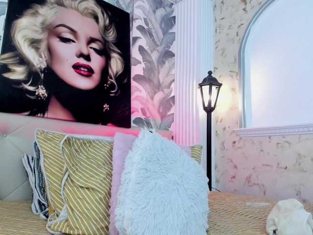 viktoria-davis live cam