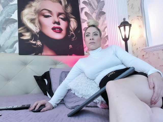 viktoria-davis live cam