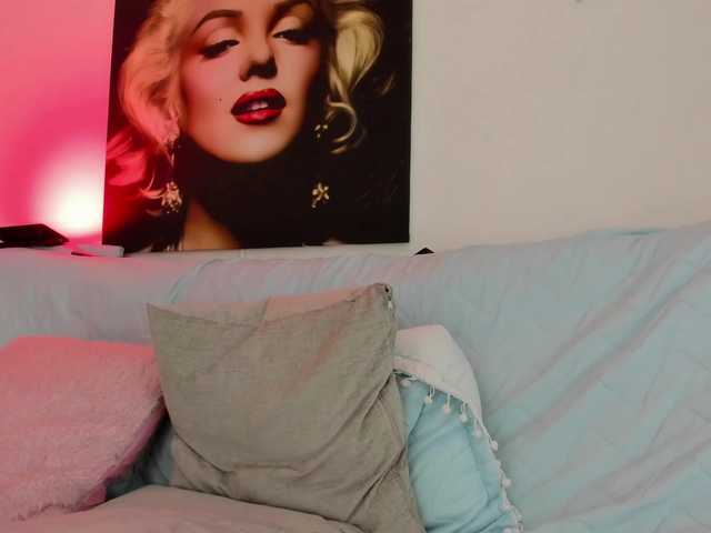 viktoria-davis live cam on BongaCams