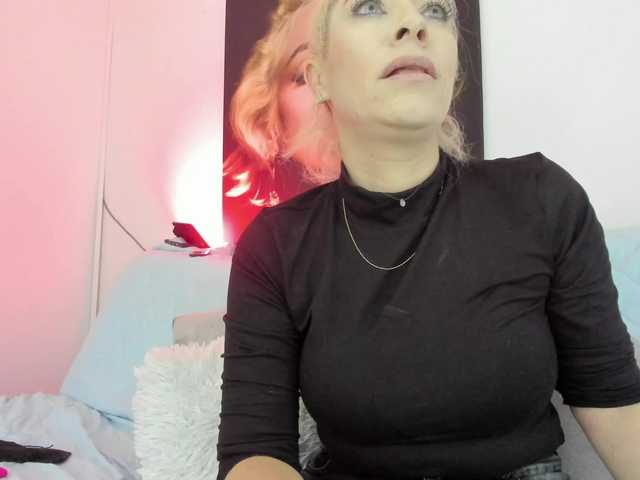 viktoria-davis live cam on BongaCams