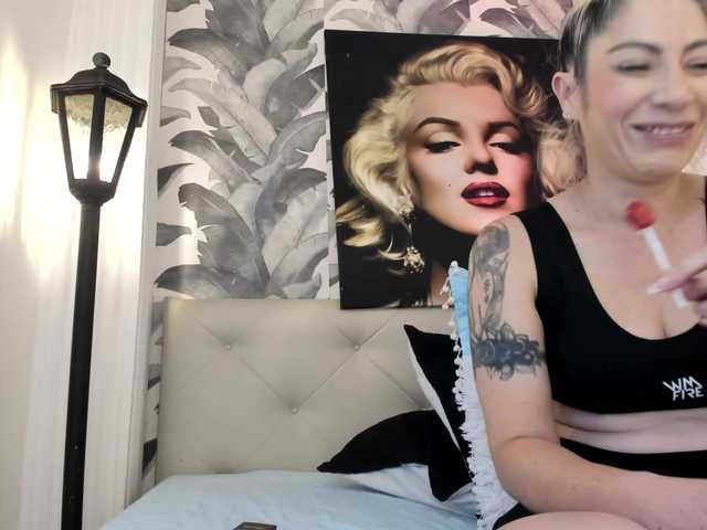 viktoria-davis live cam on BongaCams