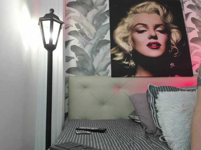 viktoria-davis live cam on BongaCams