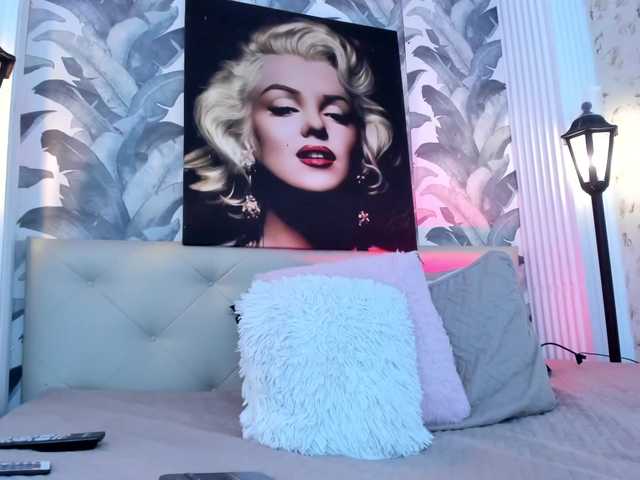 viktoria-davis live webcam show
