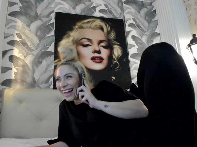 viktoria-davis live cam on BongaCams