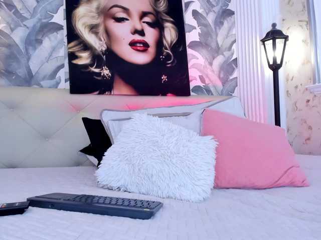 viktoria-davis live webcam show