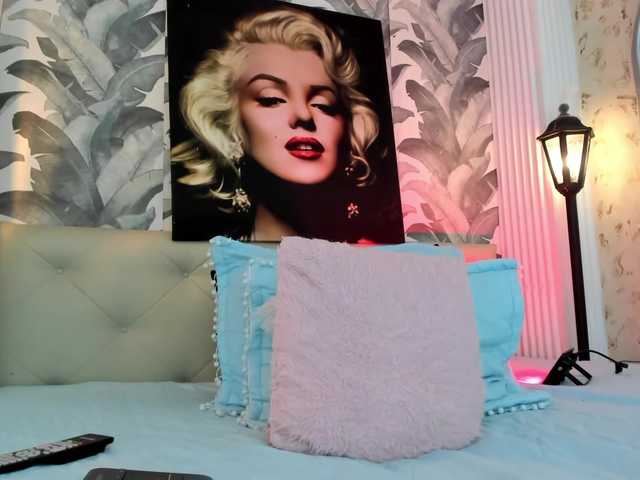 viktoria-davis live cam on BongaCams