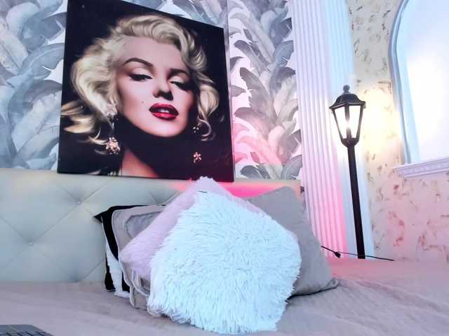 viktoria-davis live webcam show