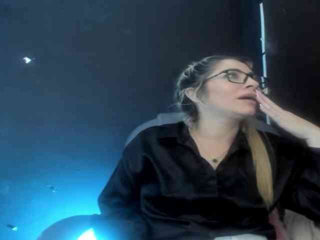 viktoria-davis webcam