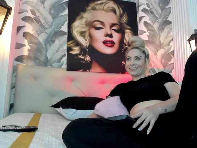 viktoria-davis webcam