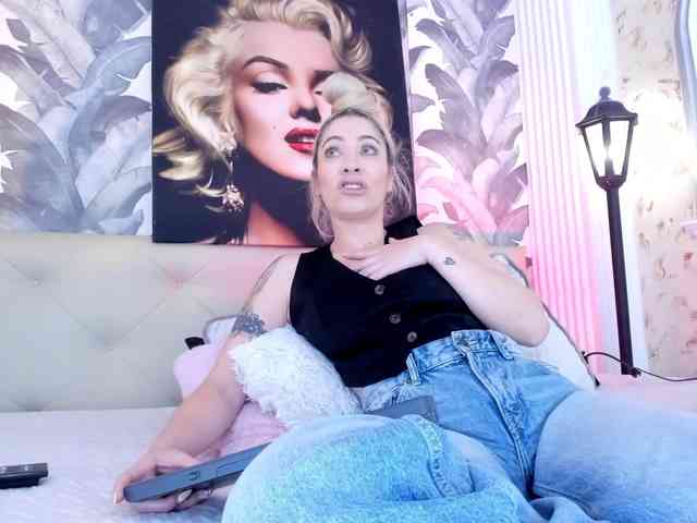 viktoria-davis webcam