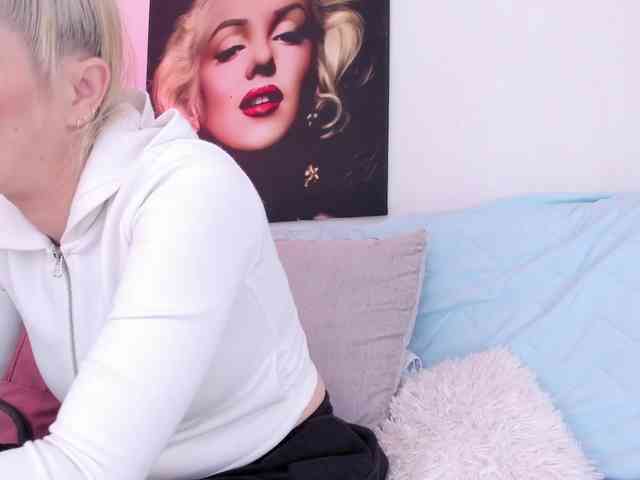 viktoria-davis webcam