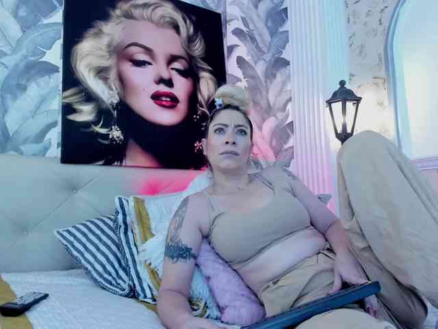 viktoria-davis webcam