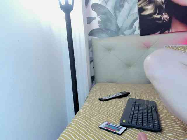 viktoria-davis webcam