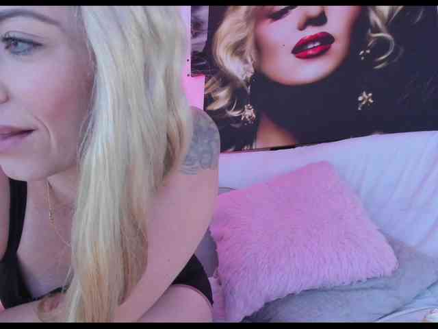 viktoria-davis webcam