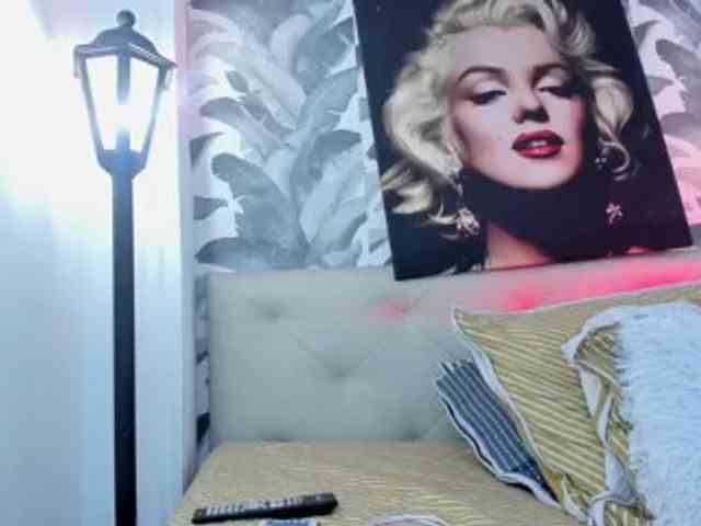 viktoria-davis webcam