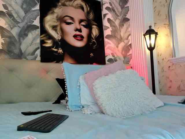 viktoria-davis webcam