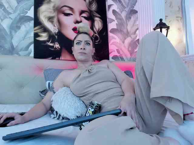 viktoria-davis webcam