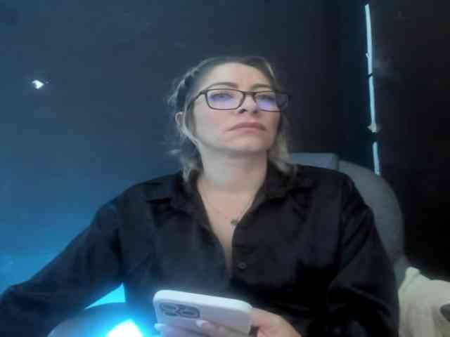 viktoria-davis webcam