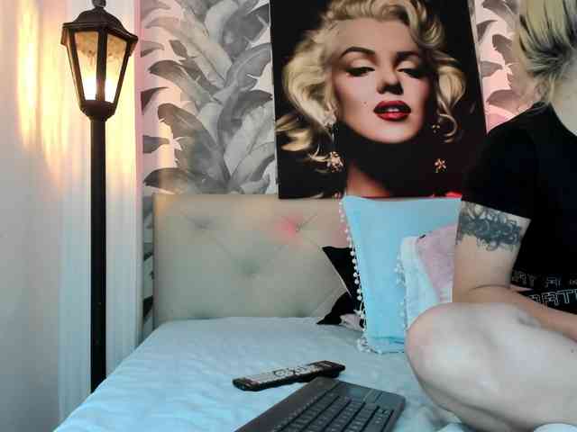 viktoria-davis webcam