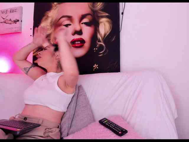 viktoria-davis webcam